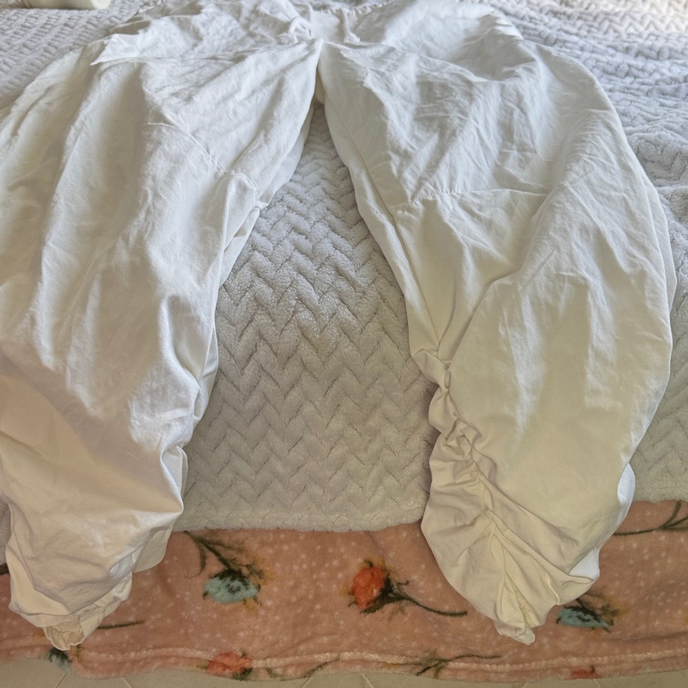Free People White Ruched Hem Drawstring Joggers - Picture 4 of 10